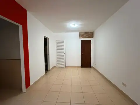 Departamento en Alquiler en Villa Lynch, $ 400.000