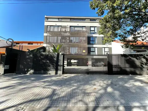 Pres. Hipólito Yrigoyen 2930