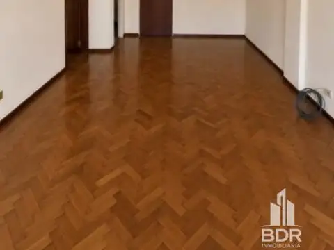 España 944 , Piso 10