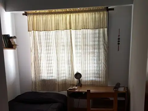 EN VENTA EN EL PALOMAR DUPLEX EN MUY BUEN ESTADO DE 4 AMBIENTES CON COCHERA - FICHA 7019