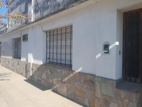 Casa en venta en Maipú  al 1000, San Andres de Giles, GBA Norte