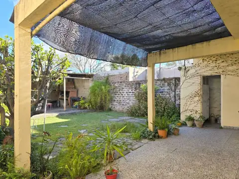 Domingo Olivera 1100