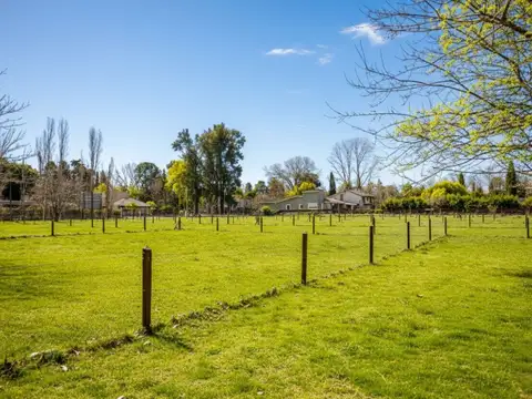 Lote en Barrio Parque Lomas de Peró - Del Viso  -  Financiación Directa