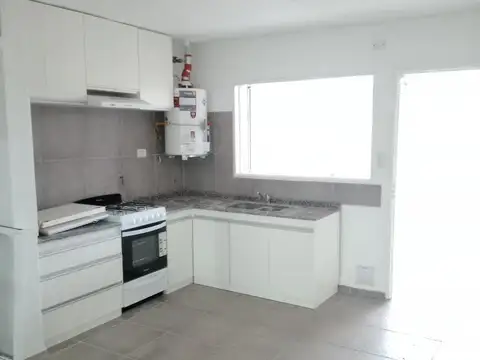 SE VENDE CASA APTA CREDITO-100% A ESTRENAR-3D.-QUINCHO-PATIO