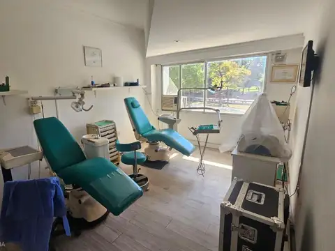 VENTA - PISO EXCLUSIVO DE OFICINAS - CENTRO