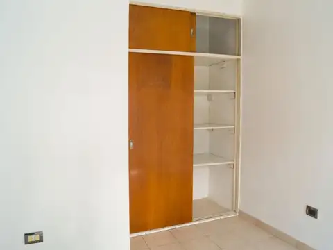 Depto Tipo Casa 2 ambientes con 1 baño