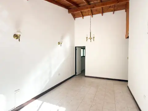 Casa en Alquiler al Este