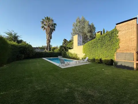 Casa en Alquiler de 4 dormitorios