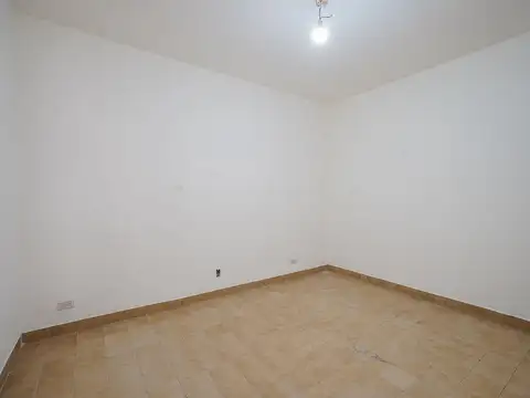 Depto Tipo Casa 5 ambientes con 2 baños