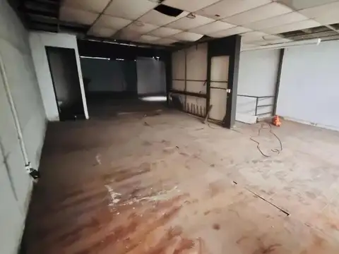 LOCAL AV. RIVADAVIA VILLA LURO - PERMUTA