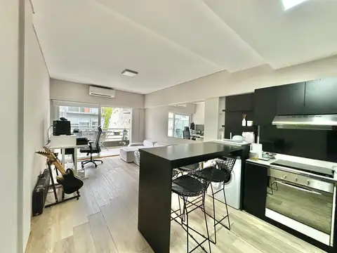 Aristóbulo Del Valle  al 2300