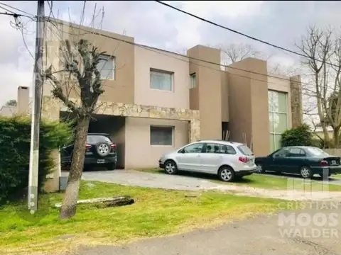 Casa en Venta en Countries y Barrios Cerrados en Escobar, USD 218.000