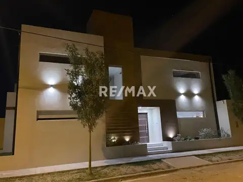 Casa en Alquiler de 3 dormitorios