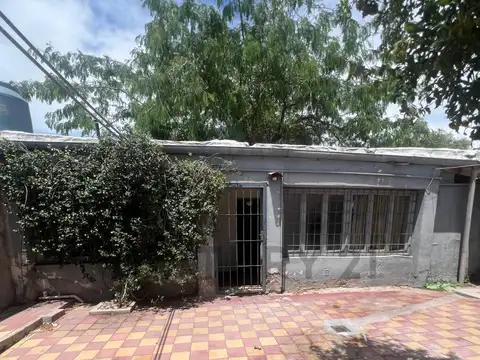 Venta de casa interna en San José / Mixta
