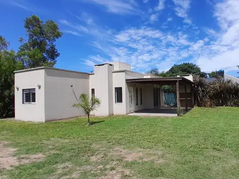 VENTA/PERMUTA - Casa - 2 dormitorios - Pileta - Brisas 3, Morro de Funes.