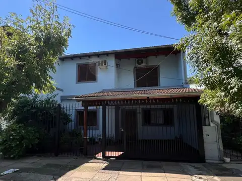 Casa - Venta - Argentina, Castelar - Los Indios 2100