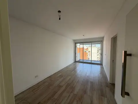 Avenida José María Moreno 400