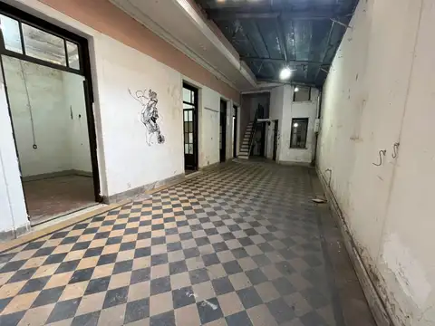 Depto Tipo Casa en Alquiler de 4 ambientes