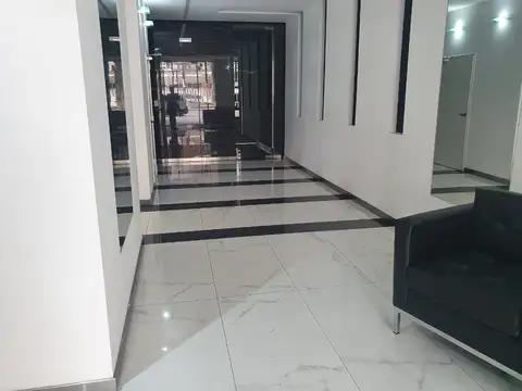 Coronel Ramón Lorenzo Falcón 5700, Piso 3