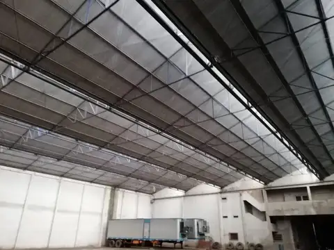 Galpon en Alquiler 40  mts Fondo