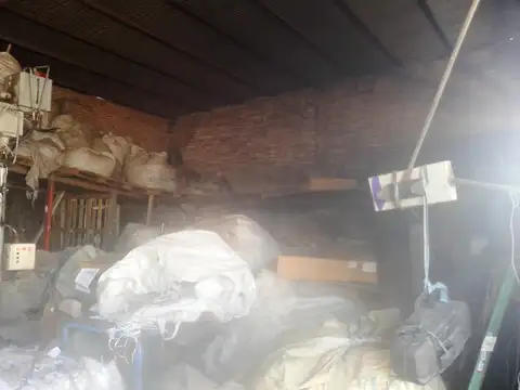 Espectacular Galpón - Oportunidad de Inversión