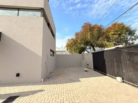 DUPLEX EN VENTA EN CITY BELL