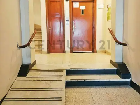 San Juan 700, Piso 5