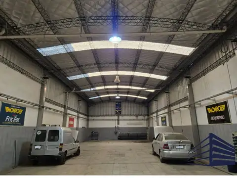Galpon en Venta en Loma Hermosa, USD 380.000