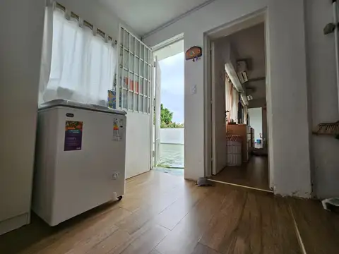 Depto Tipo Casa 2 ambientes con 1 baño