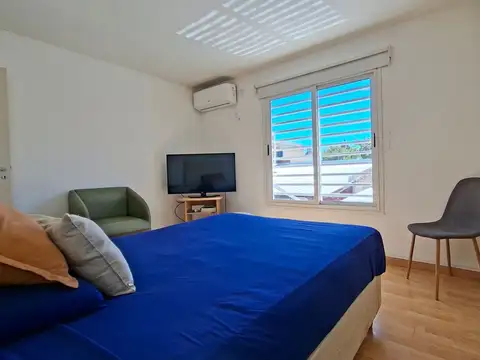 ALQUILER TEMPORARIO CASA AMUEBLADA CON COCHERA