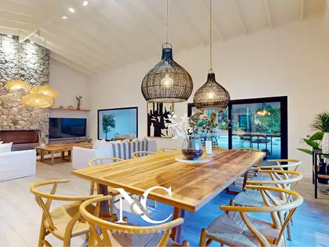 Casa en Venta con 1 cochera