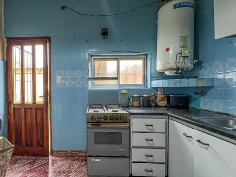 Casa 3 ambientes con 2 baños