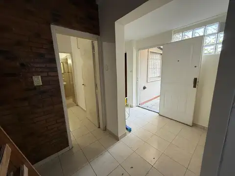 Depto Tipo Casa en Alquiler en Villa Adelina, $ 750.000