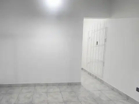 Local en Alquiler en San Justo, $ 580.000