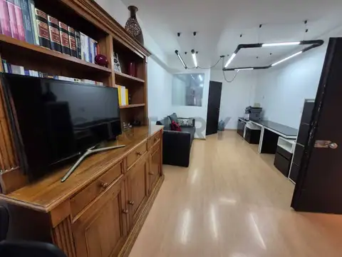 Libertad 1000, Piso 2