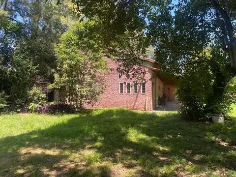 Casa Quinta en Venta Centro de La Reja 2380m2