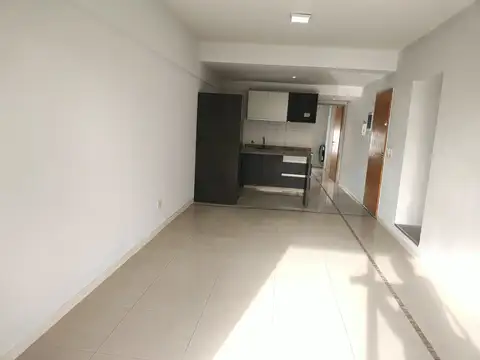 Departamento de 2 ambientes con balcon. Muy luminoso
