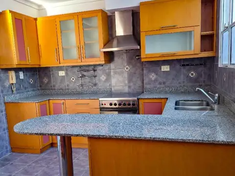 Departamento en Alquiler de 3 dormitorios