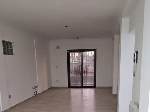 Departamento en Alquiler de 6 ambientes