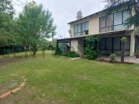 Casa en alquiler 2 dormitorios en Villa Elisa