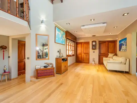 Casa 4 ambientes con 4 baños