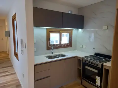 Departamento en Alquiler en Plaza Paso, $ 800.000