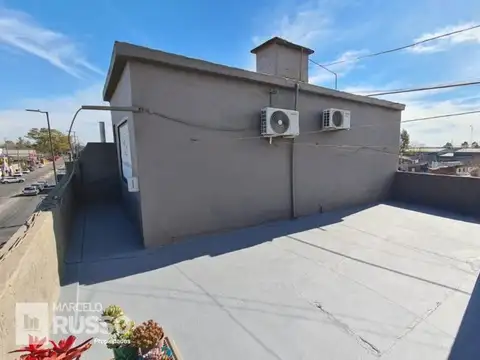 LOCAL + 2 DEPARTAMENTOS EN BLOCK