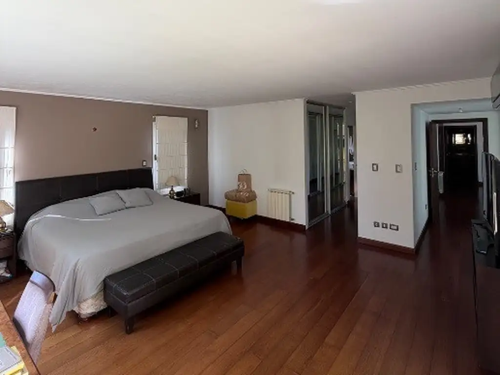 Casa en Venta de 5 Ambientes con Quincho y Piscina en el Exclusivo Club de Campo de Abril - Foto 29