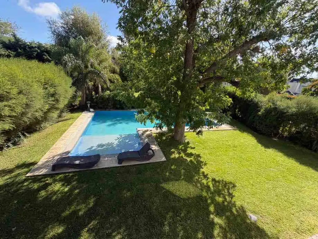 Casa en Venta de 5 Ambientes con Quincho y Piscina en el Exclusivo Club de Campo de Abril - Foto 37