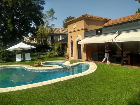 Casa en Venta de 4 dormitorios