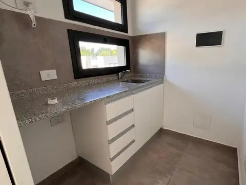 419 esq. 21d (OFICINA 2)