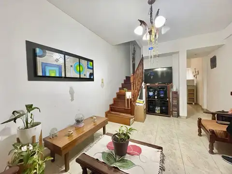 VENTA DUPLEX 4 AMBIENTES EN RAMOS MEJIA