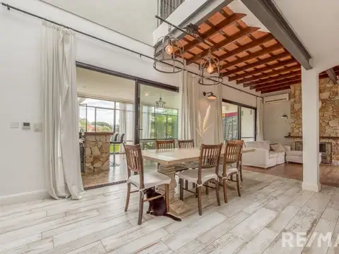 VENTA CASA - 1000mts - Muelle propio - 4 dorm