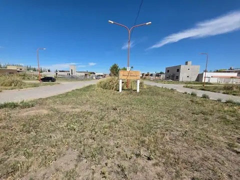 Terreno en Venta en General Fernandez Oro, USD 25.000